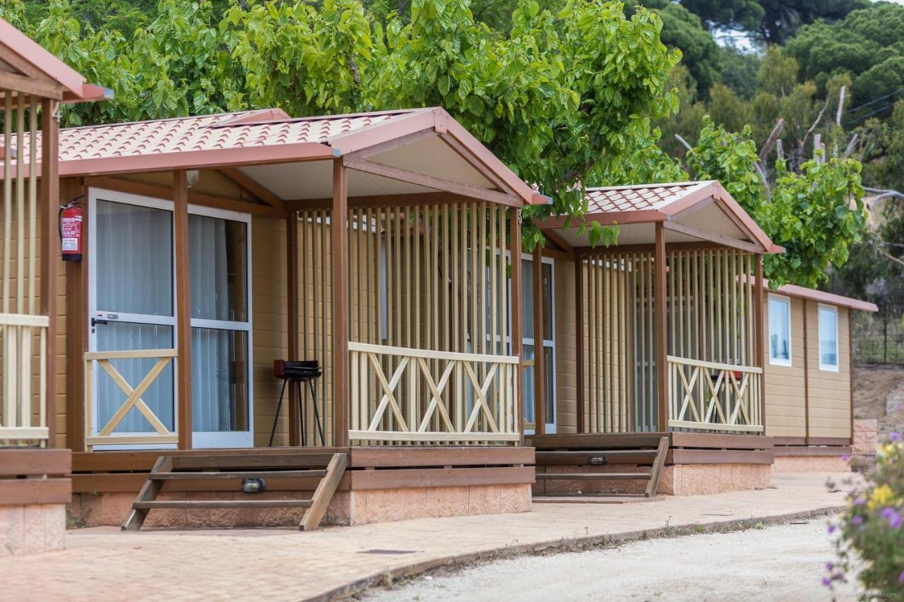 Camping Roca Grossa Calella Ngoại thất bức ảnh