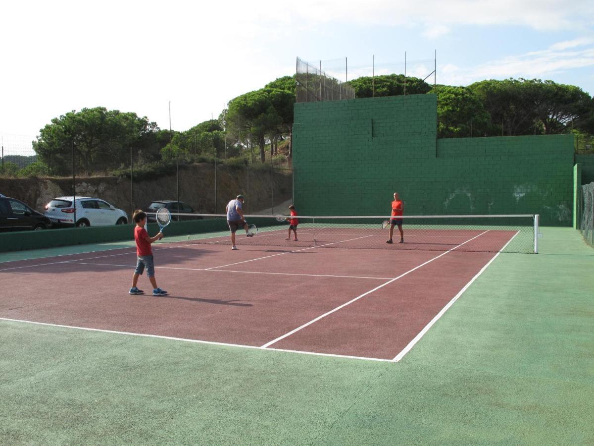 Camping Roca Grossa Calella Ngoại thất bức ảnh