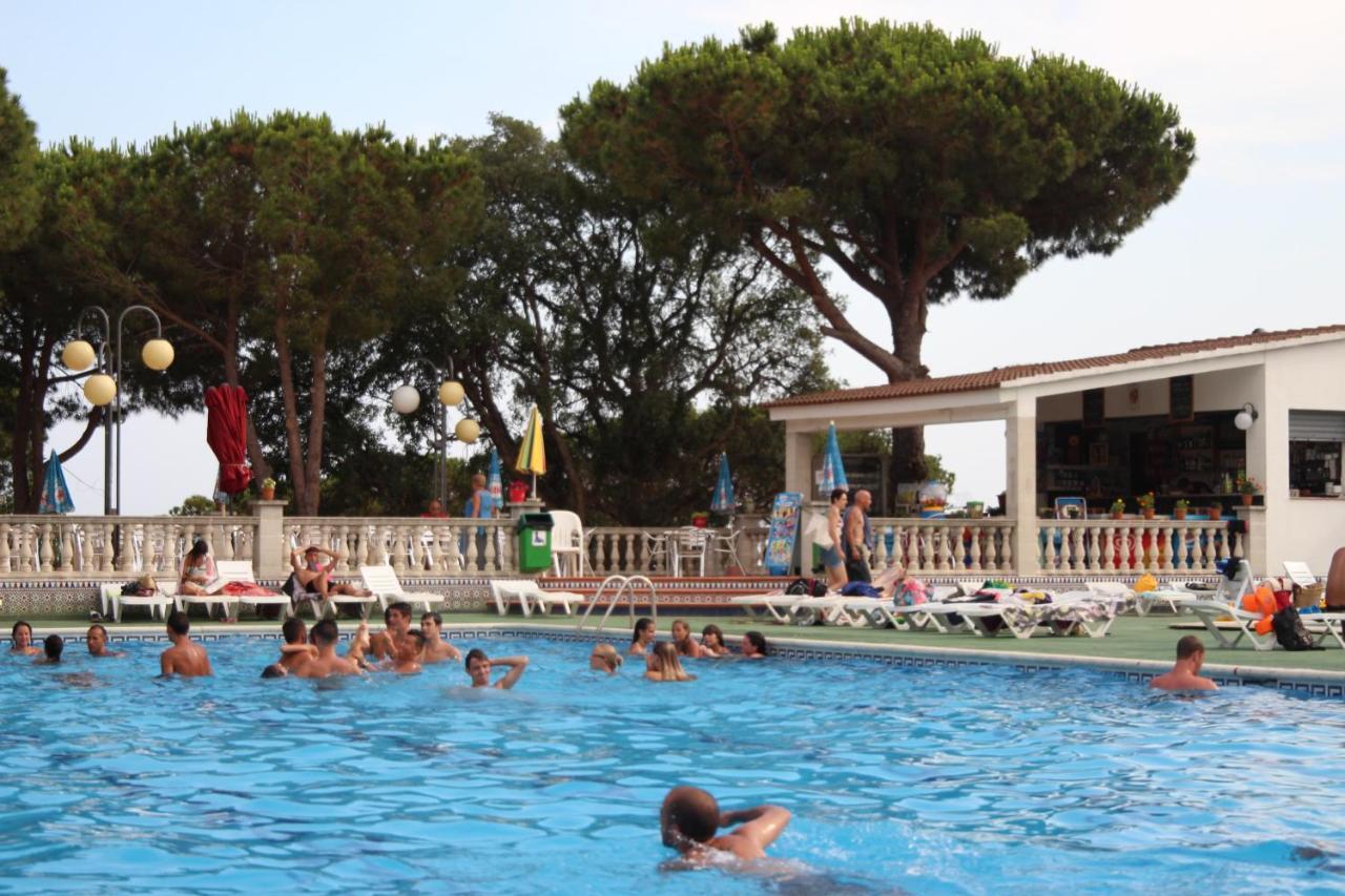 Camping Roca Grossa Calella Ngoại thất bức ảnh