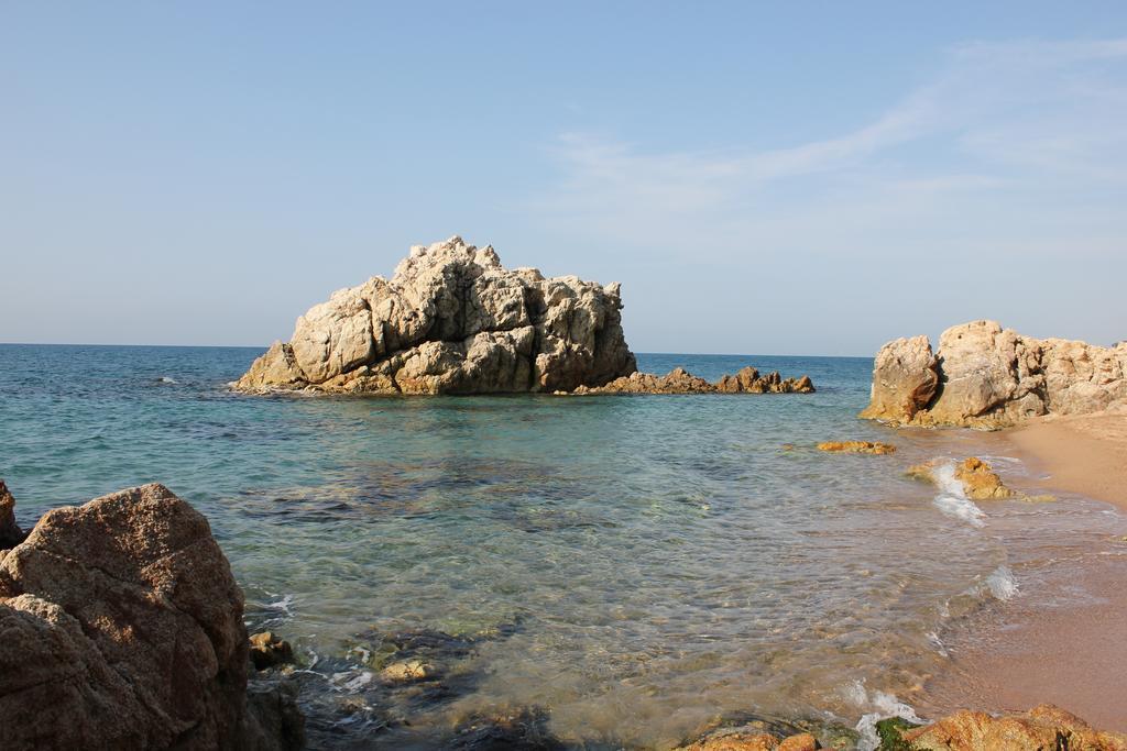 Camping Roca Grossa Calella Ngoại thất bức ảnh