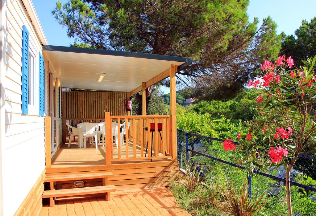 Camping Roca Grossa Calella Phòng bức ảnh