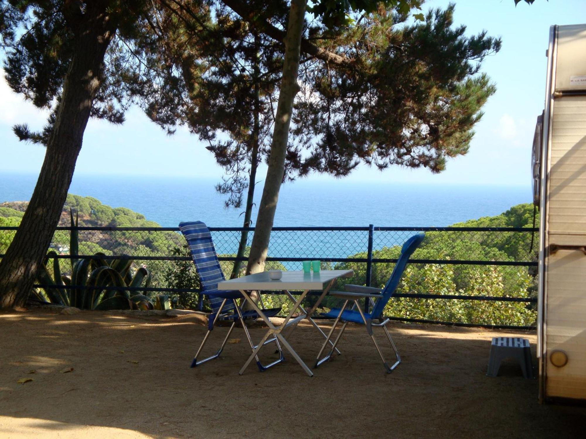 Camping Roca Grossa Calella Ngoại thất bức ảnh