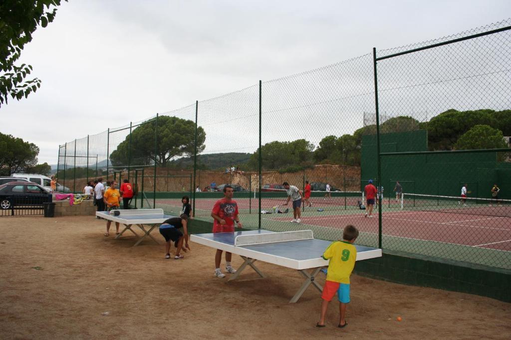 Camping Roca Grossa Calella Ngoại thất bức ảnh